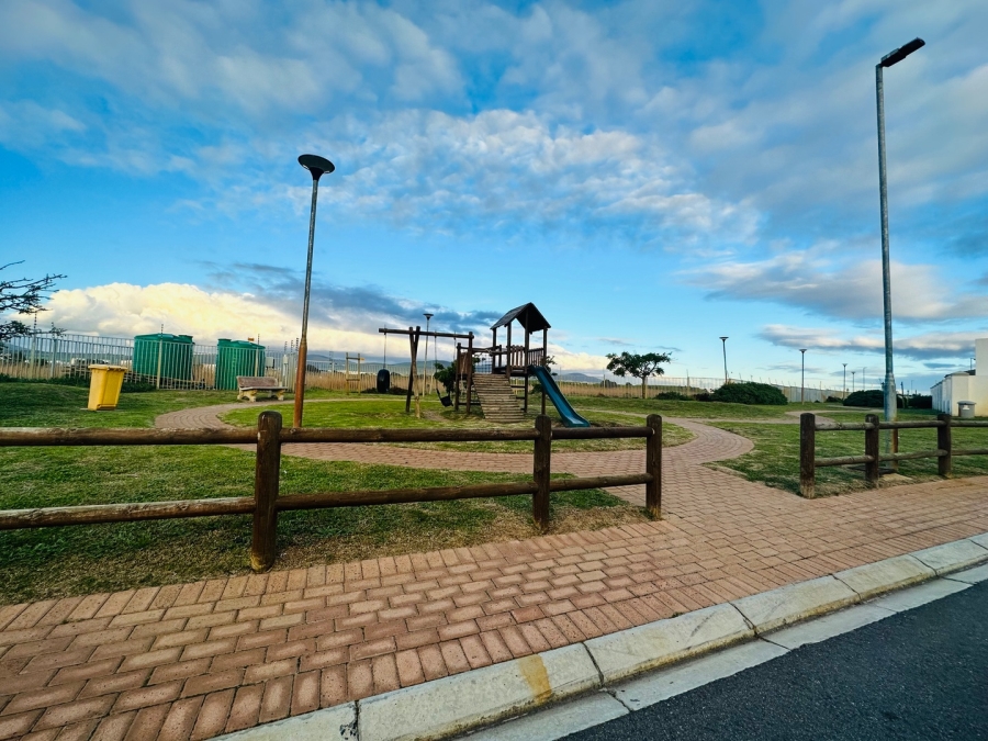 3 Bedroom Property for Sale in Table View Western Cape